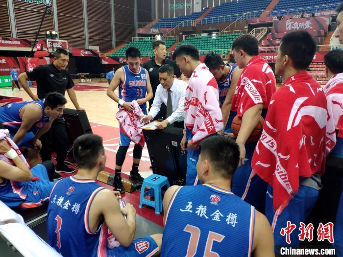 乐鱼 vip 注册-上海队主场逆袭，终场力克四川取得首胜