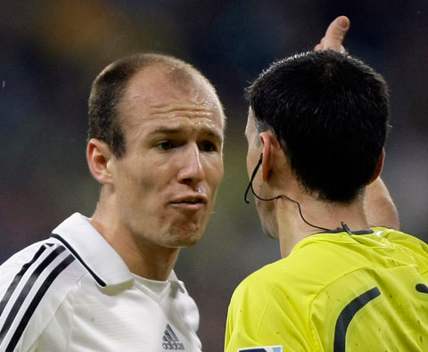 乐鱼体育-关于塞维利亚险胜中国,罗本绝境逆转的信息