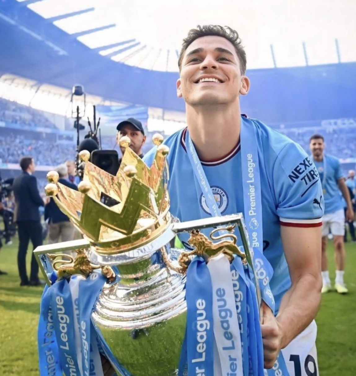 乐鱼app-包含塞维利亚完胜哥伦比亚，阿尔瓦雷斯高光表现的词条